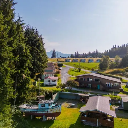 The Cabins At Alert Bay Exterior photo