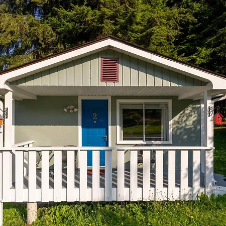 The Cabins At Alert Bay Exterior photo
