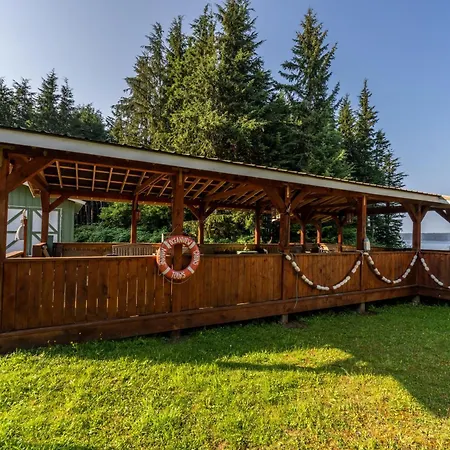 The Cabins At Alert Bay Exterior photo